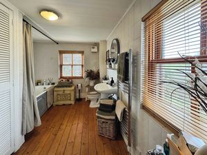 Photo 1- click for photo gallery